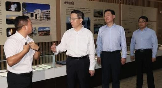 王予波在德宏調(diào)研時(shí)強(qiáng)調(diào)深化跨區(qū)域協(xié)作加快產(chǎn)業(yè)轉(zhuǎn)型升級(jí) 發(fā)揮比較優(yōu)勢(shì)積極推動(dòng)高質(zhì)量發(fā)展